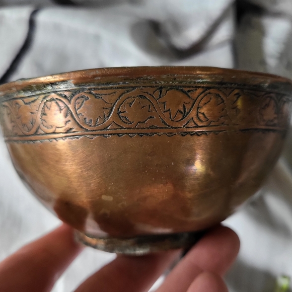 Vintage Copper tin bowl. Small - Picture 3 of 4